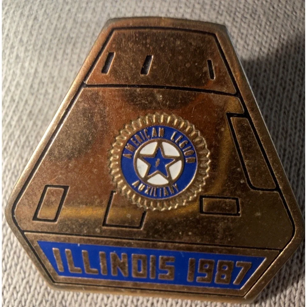 VTG American Legion Auxiliary Illinois 1987 Lapel Pin Space Shuttle Clutch